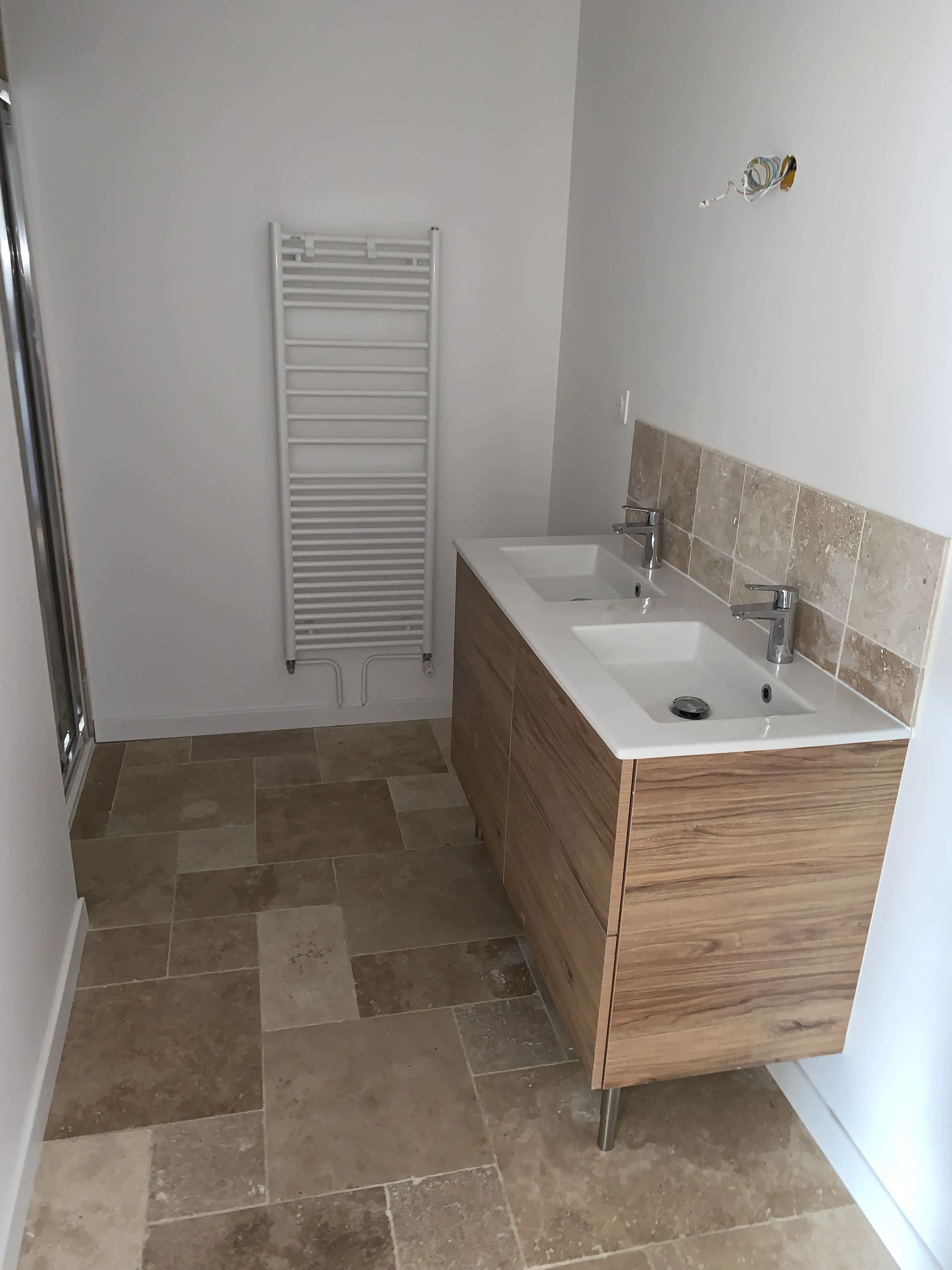 Salle de bain beige et blanc client 5