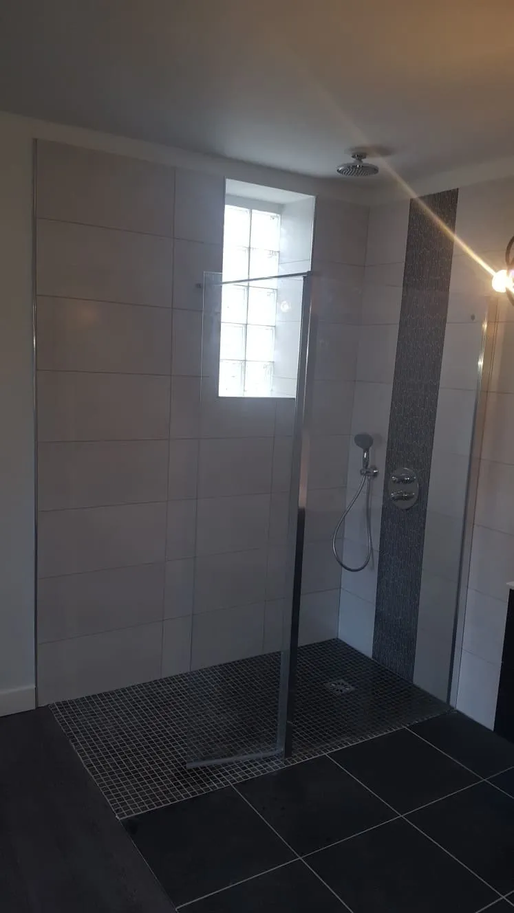 Salle de bain douche italienne